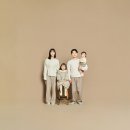 신촌 가족사진 파인아트스튜디오 아이들과 기념사진
