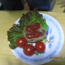 함박스테이크랑 카라아게-일본식 닭다리살 튀김 이미지