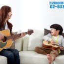 성인 우쿨렐레 이미지
