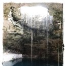 성스러운 우물 세노테(Cenote) 이미지