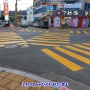 횡단보도 부근 이미지