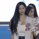 외국 나가서 사파리 어트랙션 함부로 타면 안되는 이유 + 쿠나이 던지기 달인 + 트리플에스 김채연 이미지