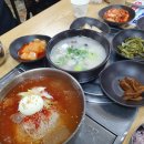 한우로 만드는 진국 설렁탕과 직접 뽑는 냉면이 맛있는 답십리역맛집 우미설렁탕