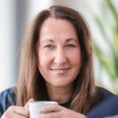 독일 헤어데케 사회민주당 시장 이리스 슈탈처, 흉기 피습으로 위중 이미지