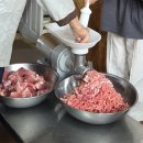 조*만 - 안양시 만안구 장내로 9 | [양산 아이와 가볼만한곳] 조아저씨 수제소시지 만들기 체험 후기 (feat. 아질산나트륨)