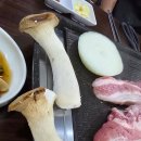 화순그릇집 | 맛집] 육즙 팡팡 터지는 효소먹인돼지 찐 후기! 화순고기집 '돼지오겹살' (feat. 화순오겹살, 효소돼지)
