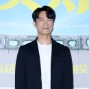 미소머금고 이미지