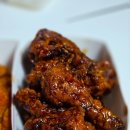 종국이두마리치킨야로점 | 호식이 신메뉴 폼 미쳤다;; 단짠 끝판왕 딥블랙갈릭치킨에 간장텐더 꿀조합 털고 옴