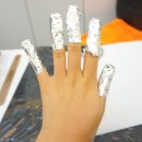 네일 또 봄 이미지