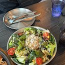 신매광장(공영주차장 사이) | [공지] 대구 | 시지 맛집 스핀 🍕 대형 스크린이 있는 힙한 신매광장 피맥 핫플 솔직후기