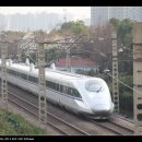 중국의 새로운 고속열차인 CRH380A하고 CRH380BL의 사진 이미지