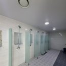 샤워 인 더 하우스 이미지