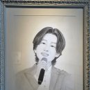 콩테연필초상화 이미지