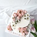 플라워우아한 | 하남 환갑케이크 예약 | 고급스럽고 우아한 작약 2단 플라워케이크 후기 윤슬플라워케이크