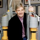 26470-01-21-330 | 다이슨 에어랩, 슈퍼소닉 추천 전 꼭 알아야 할 브랜드 스토리_ Dyson 다이슨