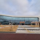 종합스포츠타운체육관 | 조류충돌 방지 테이프 시공 - 진천종합 스포츠타운 다목적 체육관 건물 투명 유리 외벽 버드세이버 부착...