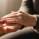 미래종합상사 | 불안을 기회로 바꾸는 법: 2025년 직장인을 위한 '미래 불안' 극복 멘탈 관리