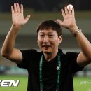 쏟아지는 컵 이미지