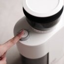 전동 커피 그라인더 E80 80단계 홀츠클로츠 커피 분쇄조절 성능 장단점 가격분석 후기