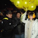 노란풍선 이미지