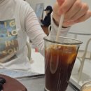 리버헤드 커피 수원 타임빌라스 디저트 카페 플랫화이트 블루베리초코케이크 가격 메뉴