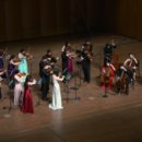 유럽 도시에 흐르는 클래식 음악 이미지