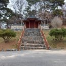 장암1리 마을회관 | 장암 천진전과 단군 영정