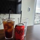 22.지중해교차로(행정) | 규모 크고 만화책 종류 많은 뷰 맛집 아산 만화카페ㅣ툰즈