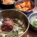 부드럽게 녹아내리는 맛 서울 육회비빔밥 맛집 5곳을 소개한다. 이미지