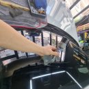 BMW 차앞유리 복원 후기: 30분 만에 돌빵 흠집 개선 완료!