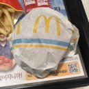 구십구다시일 | #099 한 번쯤은 맛 볼만한 뒤늦은 맥도날드 크리스마스 한정판 메뉴 < 크리스마스 핫 트러플 치즈 버거 >