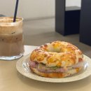 중앙관 2층 로비 화장실 | 대구 수성구 범어동 브런치카페 잠봉뵈르 베이글 맛집 @로스트로비