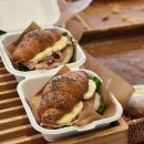 데일리펜션 | 영종도 카페 추천 데일리셀럽 소금빵 맛집 다녀온 후기