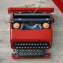 The typewriter 이미지