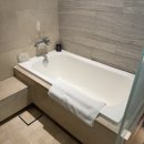 정선군청 신관 1층(남자) | 파라다이스 부산 신관 오션테라스 킹베드 후기 / 씨메르 / 헬스장 / 플레이랩