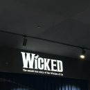 엠디스퀘어 | 서울 블루스퀘어 뮤지컬 위키드 관람후기 | 감동적인 무대와 조이 코핀저 엘파바 후기