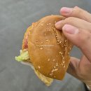 노브랜드버거 하남덕풍점 | 메가바이트와 노브랜드 인절미치즈볼 및 크리스피너겟을 먹다.