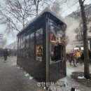 맥도날드 앞 버스정류소 이미지