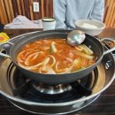 누름돌생고기김치찌개