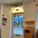 202403/런던 London/카페 키스 더 히포 Kiss the Hippo Coffee Fitzrovia Corner