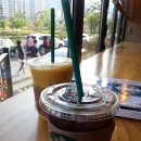 스타벅스 장유율하점 이미지