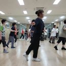 라인댄스(야간) 이미지