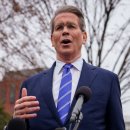 스콧 베센트, 최대 70개국이 트럼프 관세 협상 원해 베센트는 트럼프가 &#39;자신에게 최대한의 영향력을 행사하는 데 누구보다 뛰어나다&#39;고 이미지