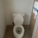 청림운동장 화장실 이미지