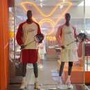 의류매장 | 배드민턴 의류 커플룩 추천 빅터 매장 수원 스타필드 후기