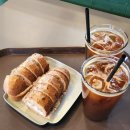 르브레노 주차장 | 2025.5.4 원주 봉산동 베이커리 카페 르브레노 후기(산딸기바게트, 아이스 아메리카노)