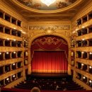 오페라 음악극 <라 트라비아타> 이미지