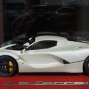 [Snowman's Museum] 1/18 Ferrari LaFerrari in Matt Fuji White (#7/20) 이미지