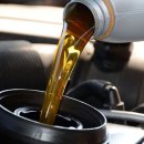 자동차를 잘 고치는 사람들 이미지