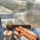스윗824 | [26_33] 얼굴만 가만히 보고 있어도 너무 좋을 것 같다는 생각을 했다.
